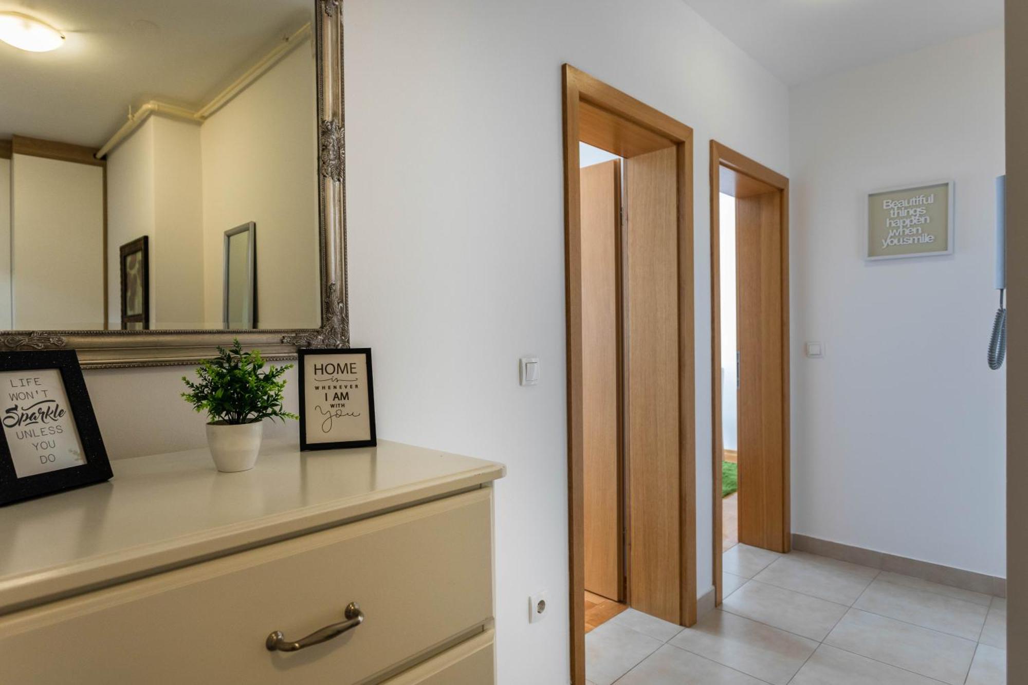 Sunny 1Bdr With Balcony & Parking Apartamento Zagreb Exterior foto